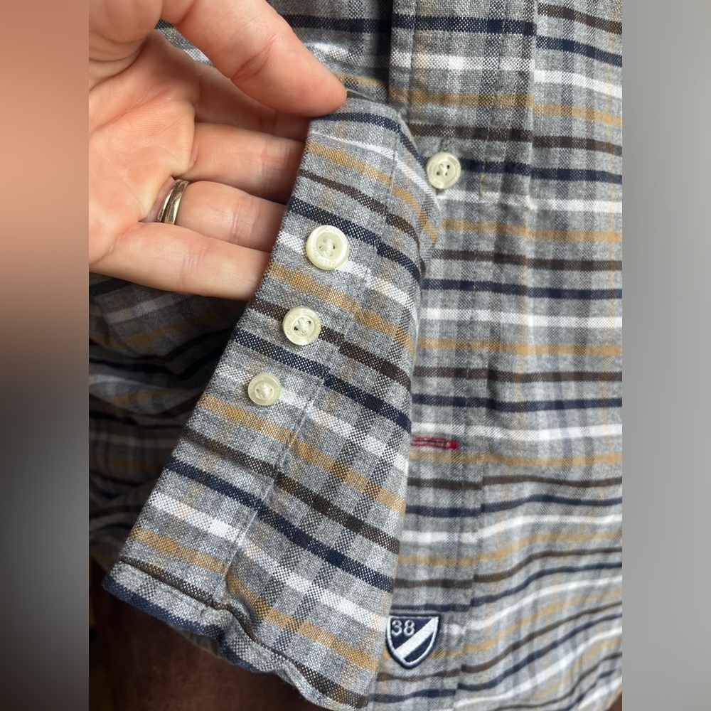Cremieux classics medium COTTON button down - Picture 3 of 9